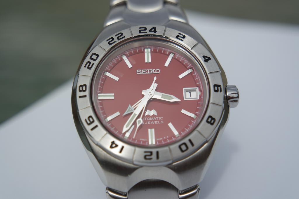 Seiko SCVF013 Limited Edition 4S12 Hi Beat GMT Monocoque case