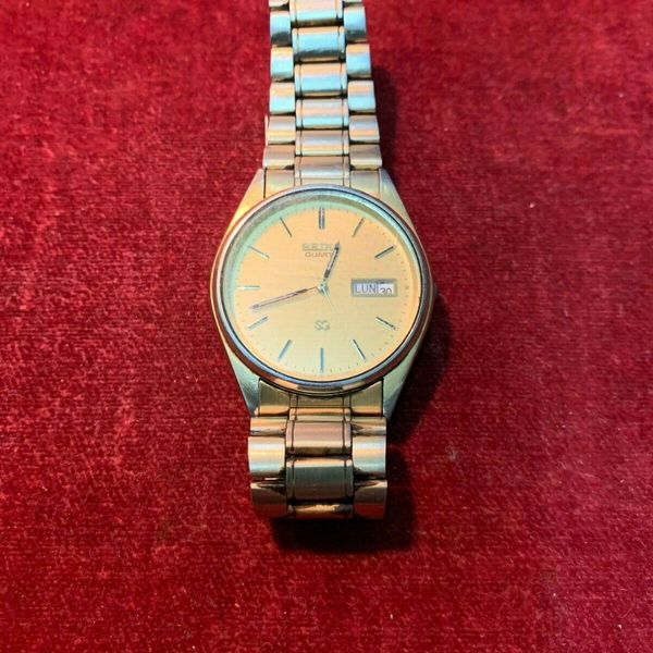 SEIKO QUARTZ GENTS WRISTWATCH . SY23 - 8A2M R . NEW BATTERY FITTED ...