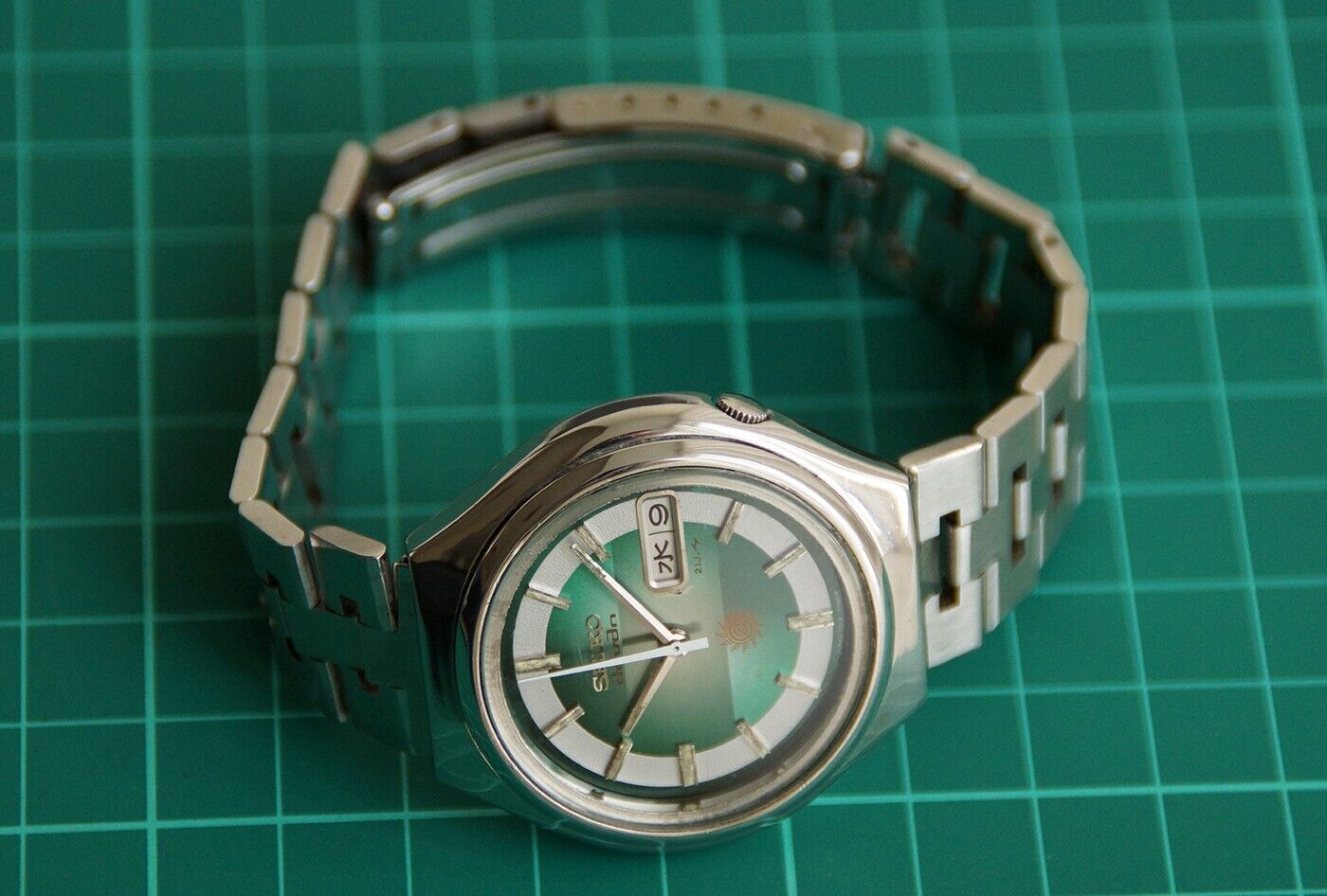 セイコー SEIKO 7019-7280 グリーン 稼働・美品SEIKO アドバン7019 