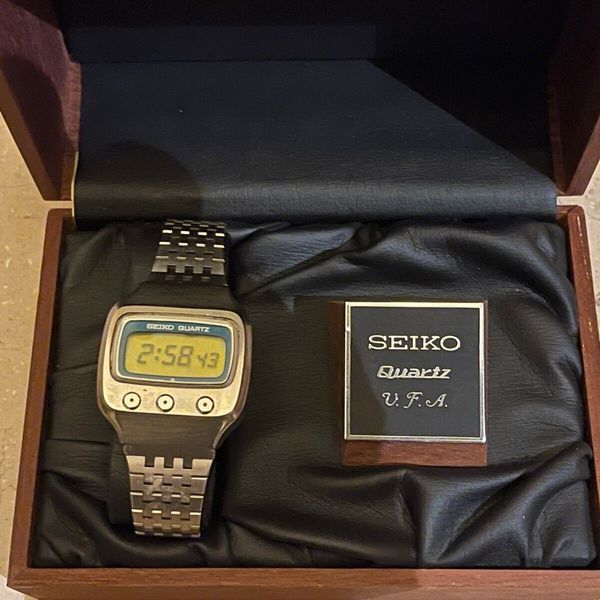 1972 SEIKO 06LC 0614-5000 Titanium / Steel Wristwatch Original Wooden Box  RARE! | WatchCharts