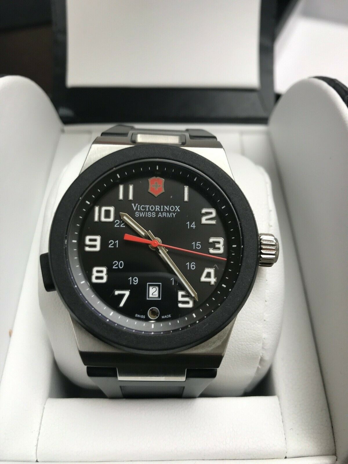 Victorinox night sale vision ii