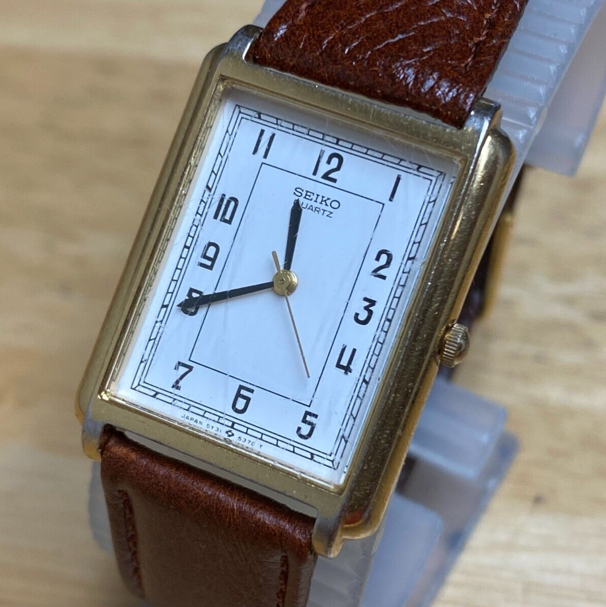 Vintage Seiko 5Y31 5129 Unisex Gold Tone Rectangle Analog Quartz