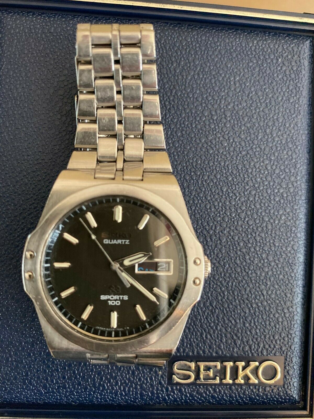 Vintage Seiko SQ Sports 100 Quartz 8229 701A | WatchCharts