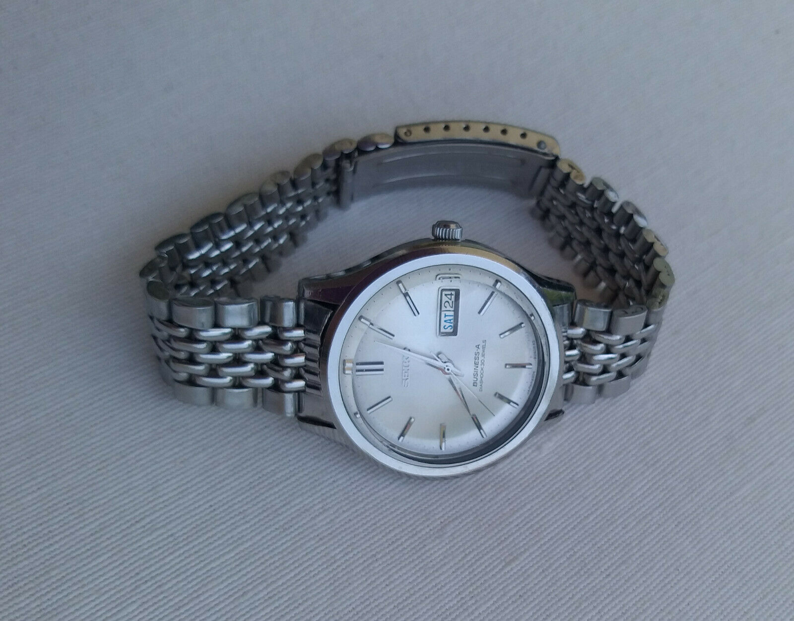 VINTAGE SEIKO BUSINESS-A 30 JEWELS AUTOMATIC 8306-9030 JAPAN MEN