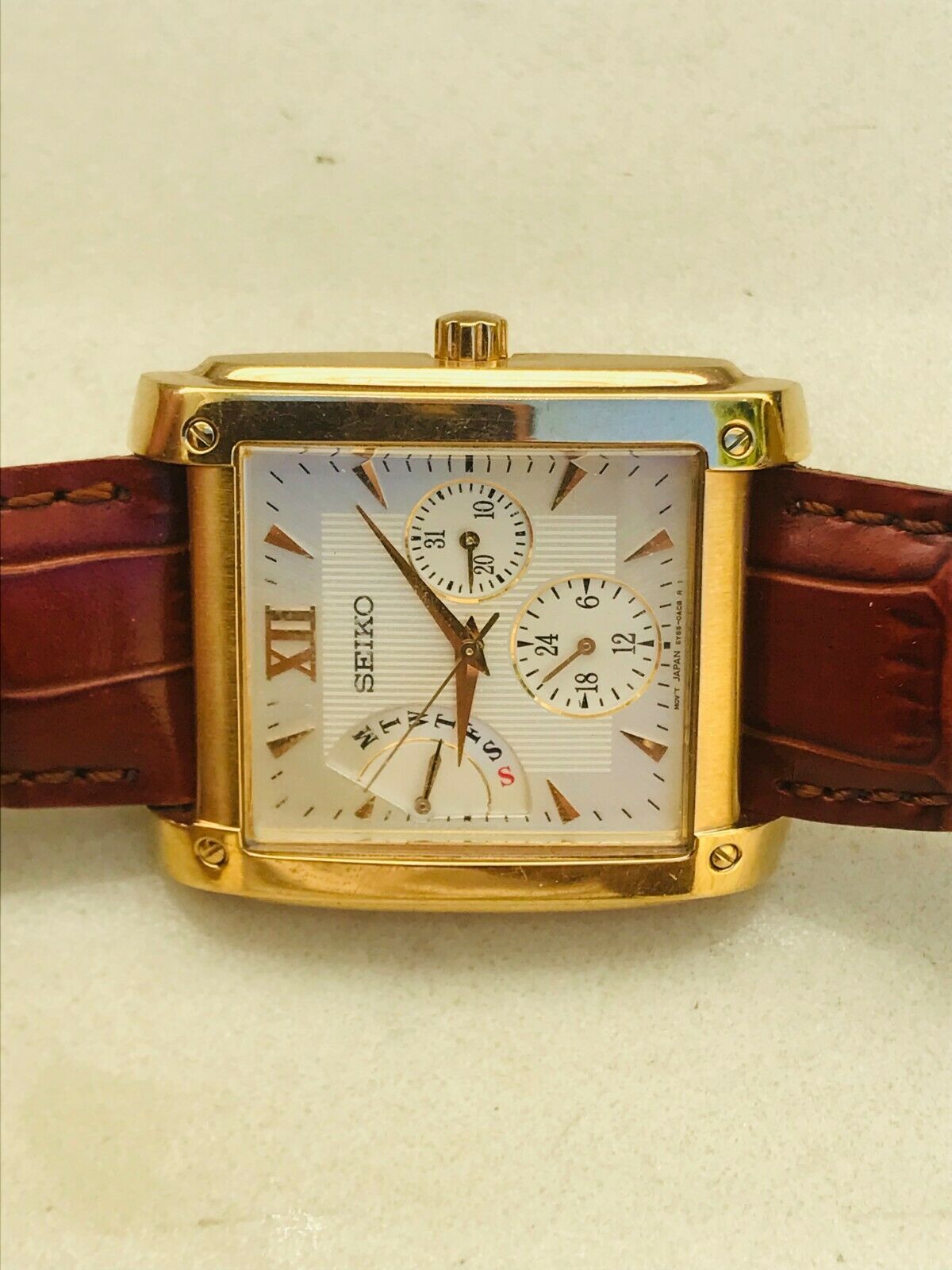 Seiko 5Y66-0AC0 Retrograde Multi Pointer Gold-Plated Men's Quartz Watch |  WatchCharts