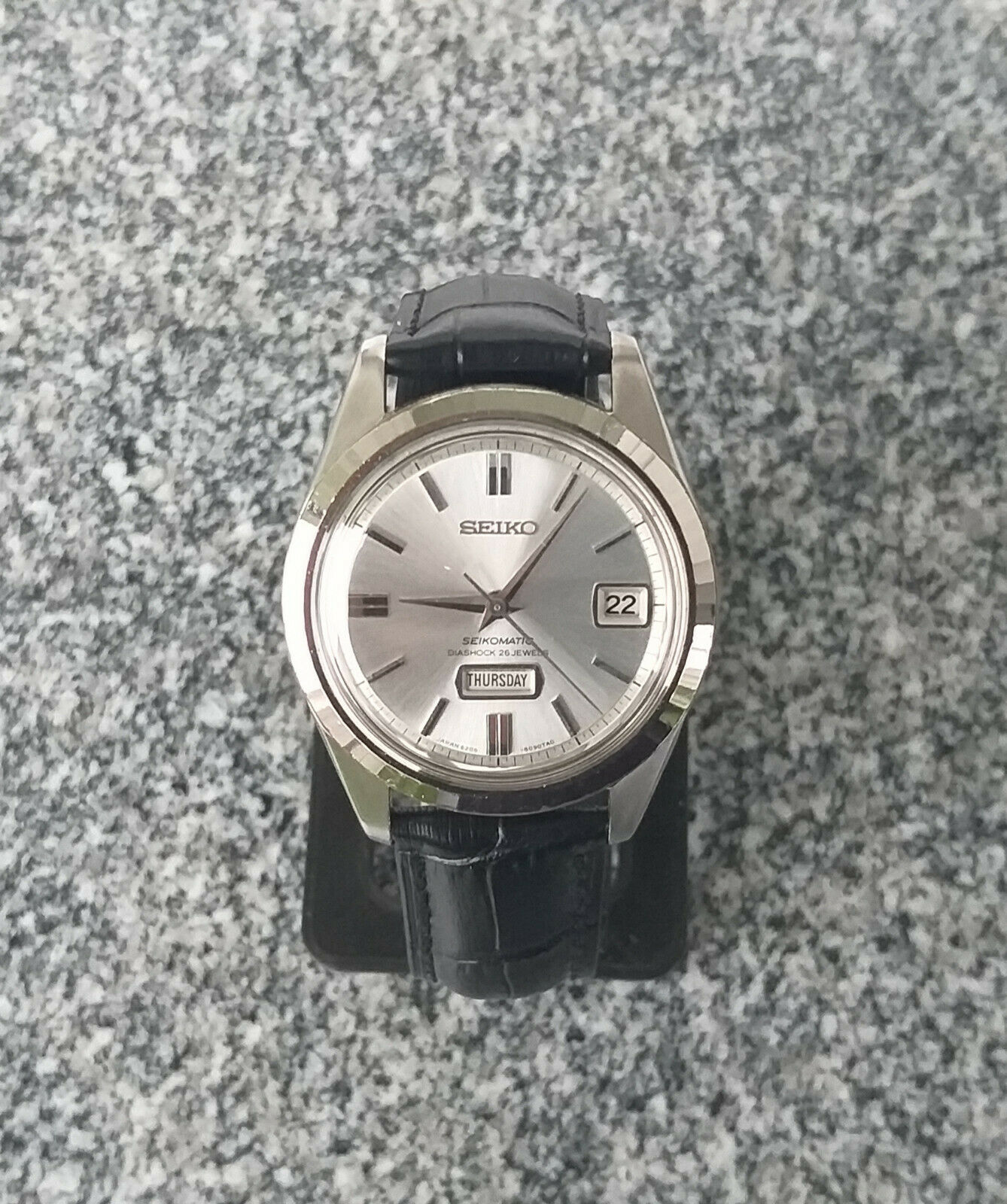 SEIKO SEIKOMATIC DIASHOCK 26 JEWELS 6206 8100 WEEKDATER AUTOMATIC