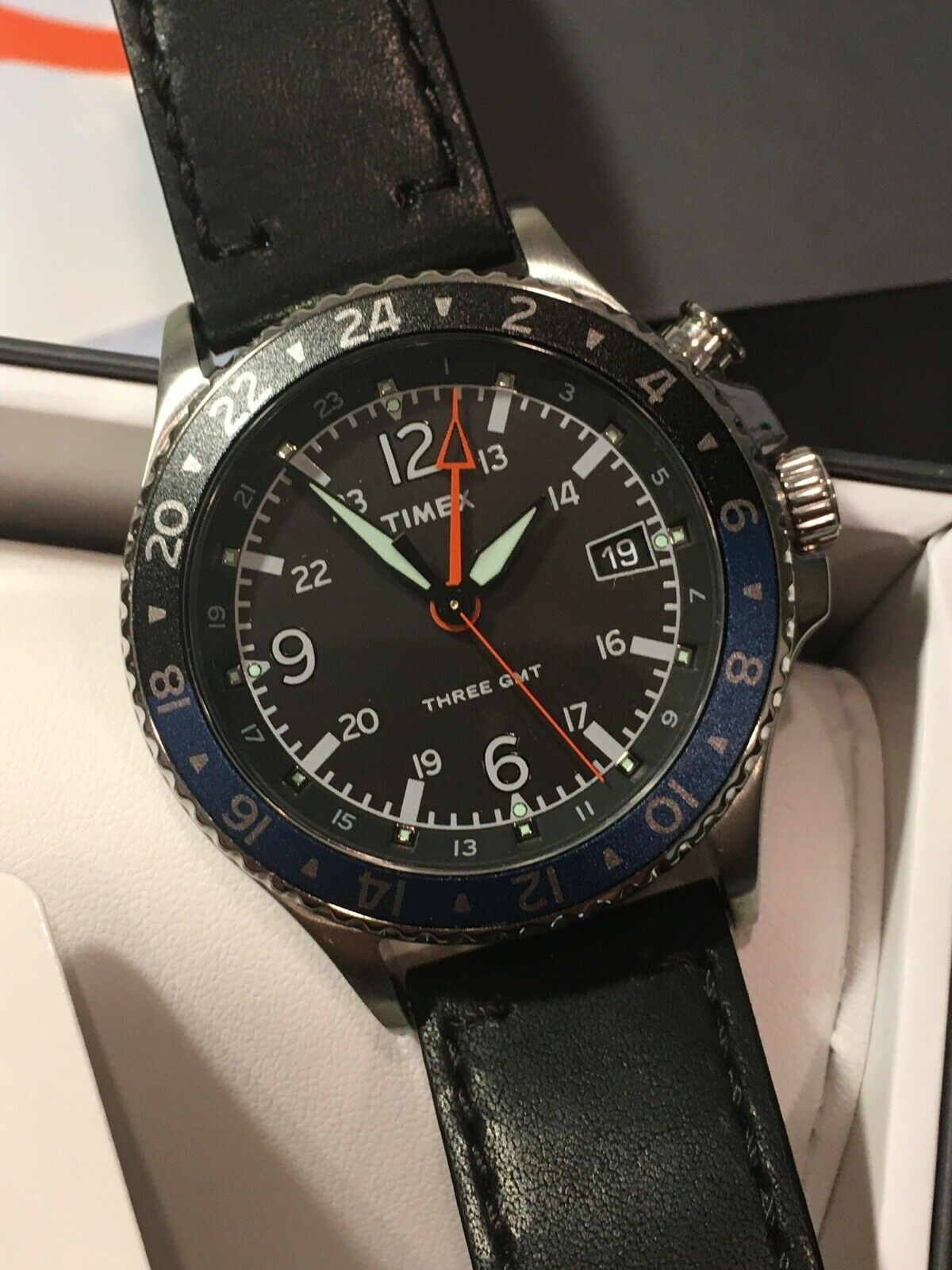 timex tw2r43600