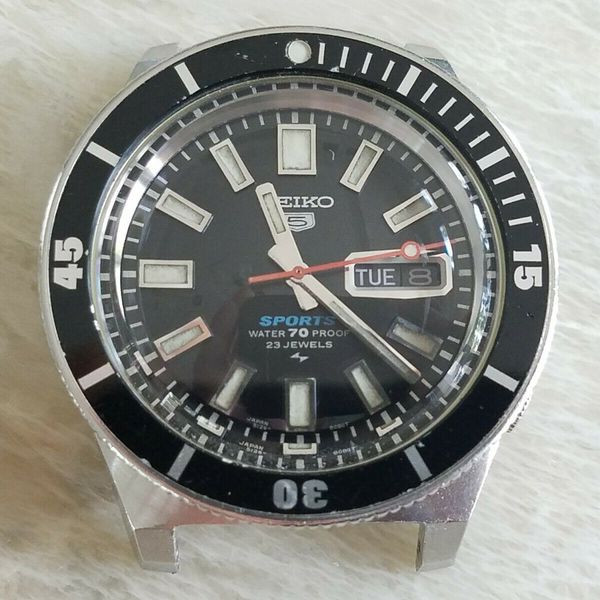 Vintage Seiko 5 Sports 5126-8080 Divers Watch | WatchCharts