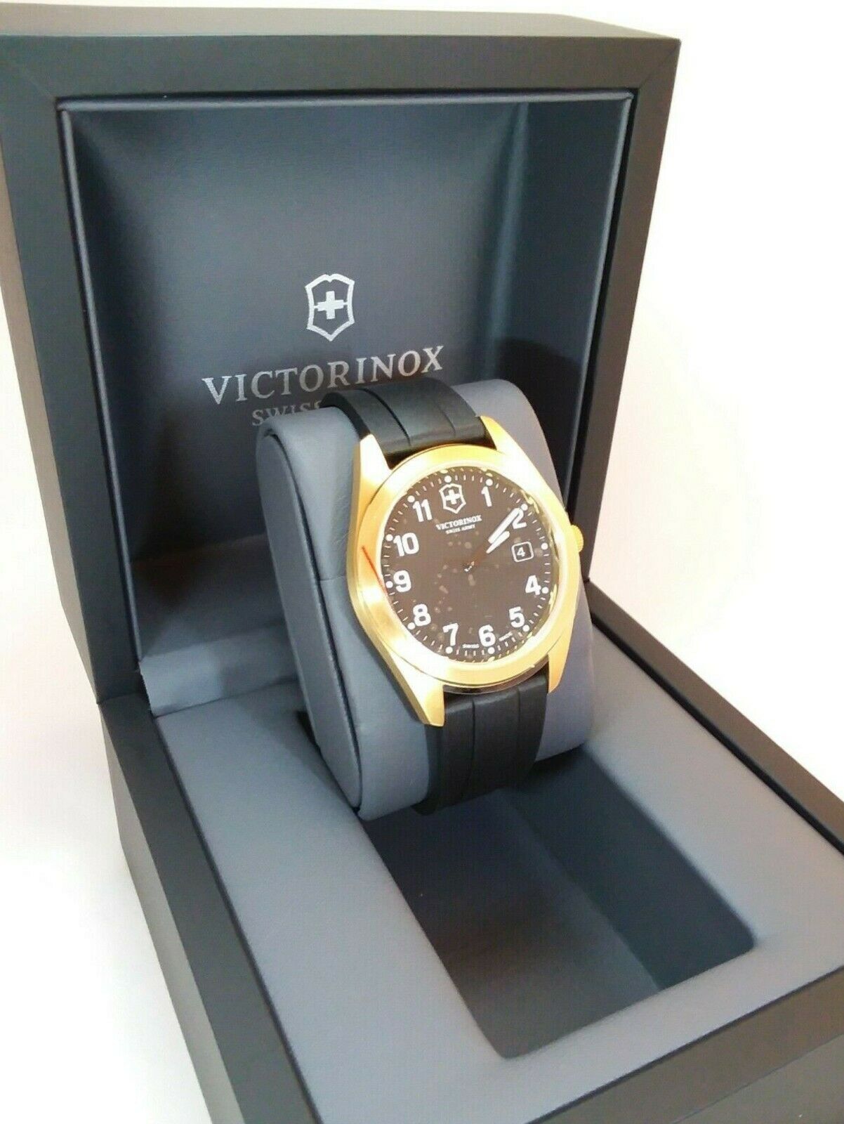 Victorinox 26052cb shop