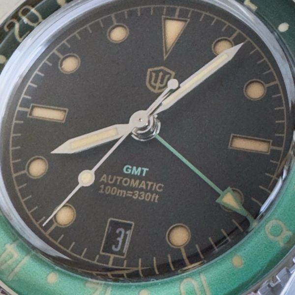 Watchdives