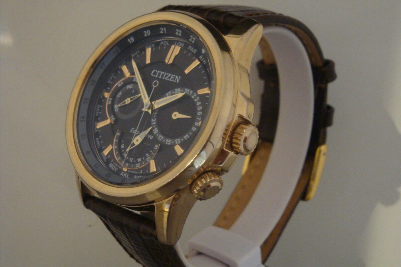 Citizen Eco-Drive World Time 8729-R005995. Rose gold. Gents watch