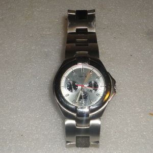 Timex Sr916sw Cell Keeps Time Watchcharts