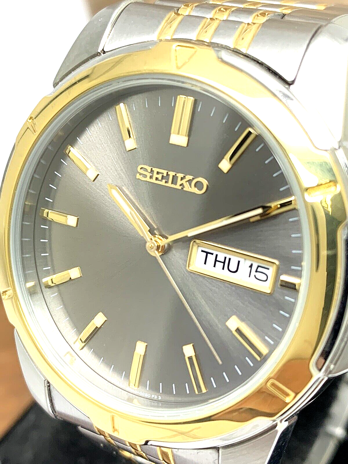 Seiko Men s Watch SUR356 Quartz Gray Dial Day Date Two Tone