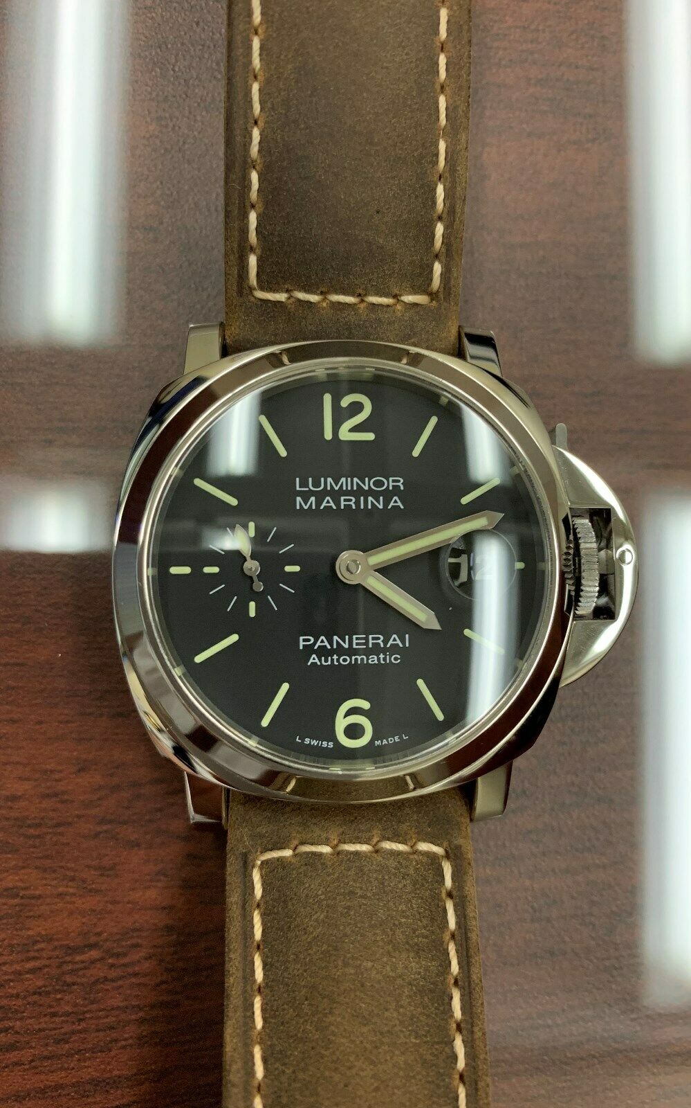 panerai pam01048