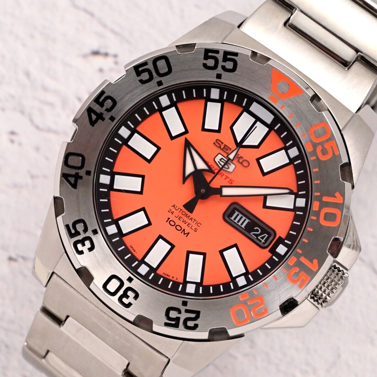 SEIKO 5 Sports 100M Divers Ref.4R36-02T0 Orange Monster day/date