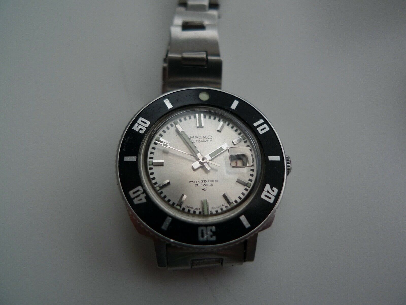 Vintage seiko 2517 3300 diver watch from 1970. super rare silver