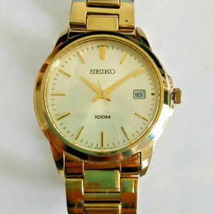 Mens Gold Seiko Quartz Date Watch 7N42-0FC0 Rare Model | WatchCharts