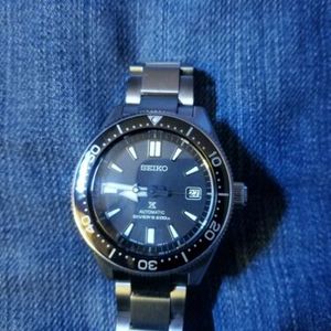 Seiko 6R15-03W0, Stainless Steel, Automatic Men's Diver's Watch Japan modle  | WatchCharts