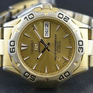 VINTAGE SEIKO SPORTS WATER RESIST 100M AUTOMATIC 23 JEWEL CAL.7S36A WATCH | WatchCharts