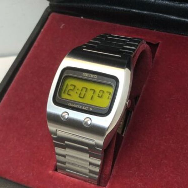 NOS Japanese SEIKO 0624 5000 LC Quartz LCD Digital watch NOS Japanese SEIKO 0624 5000 LC Quartz LCD Digital watch