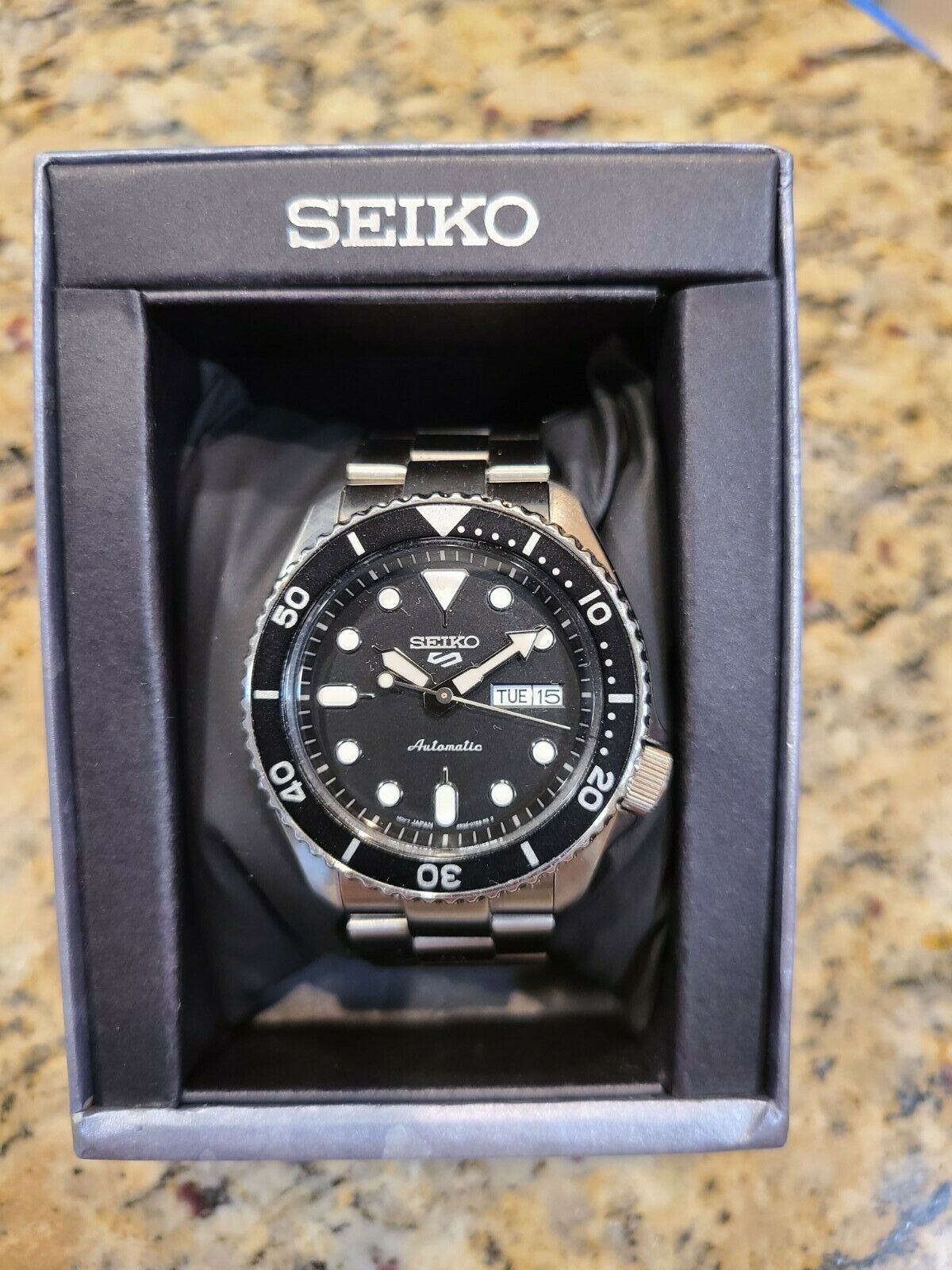 Seiko 5 Sports Men's Black Watch - SRPD55 | WatchCharts