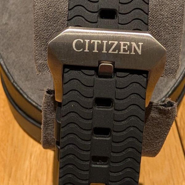 CITIZEN PROMASTER CC5001-00W GPS Titanium Diver | WatchCharts Marketplace