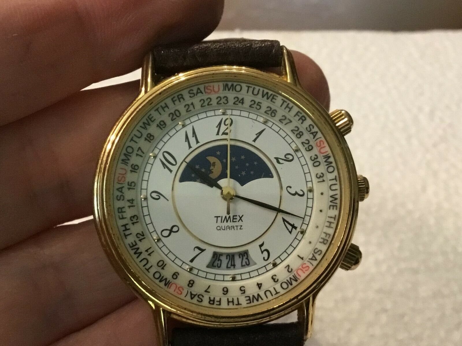 Vintage Rare Timex Sun And Moon Phase Perpetual Calendar Watch