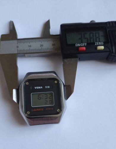 Montre Vintage Yema Quartz Chronographe Digital LCD - Années 70/80 - À Réparer (bouton Manquant, écran Bloqué)