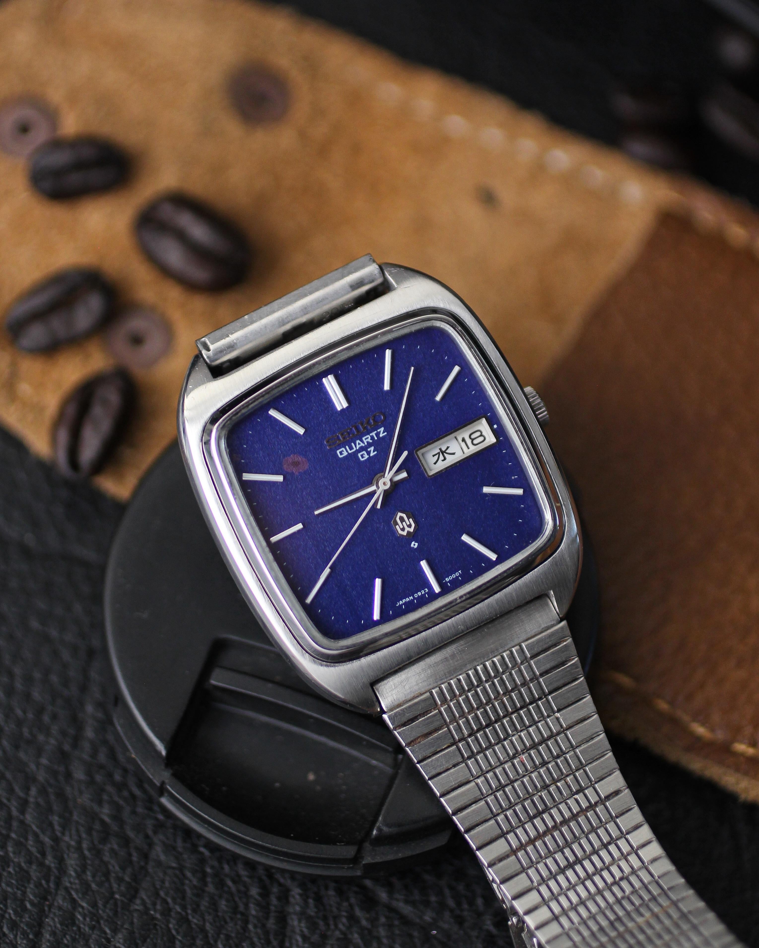 WTS] Rare Seiko QZ quartz Deep Blue textured dial - Square case