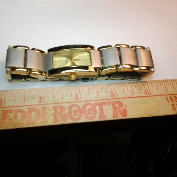 Vellaccio Watch Men's Japan Movement Quartz Water Resistant WatchCharts