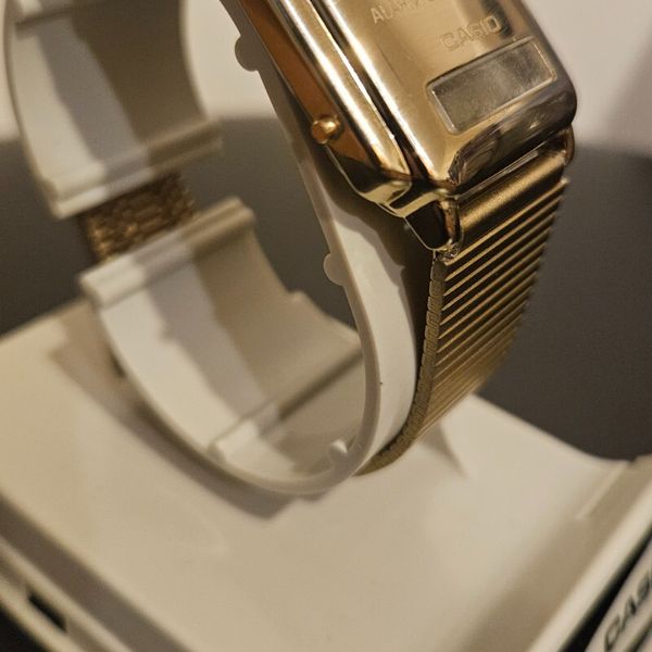 Boxed CASIO AQ-441G Jumping Hour Watch Ana-Digi Chronograph