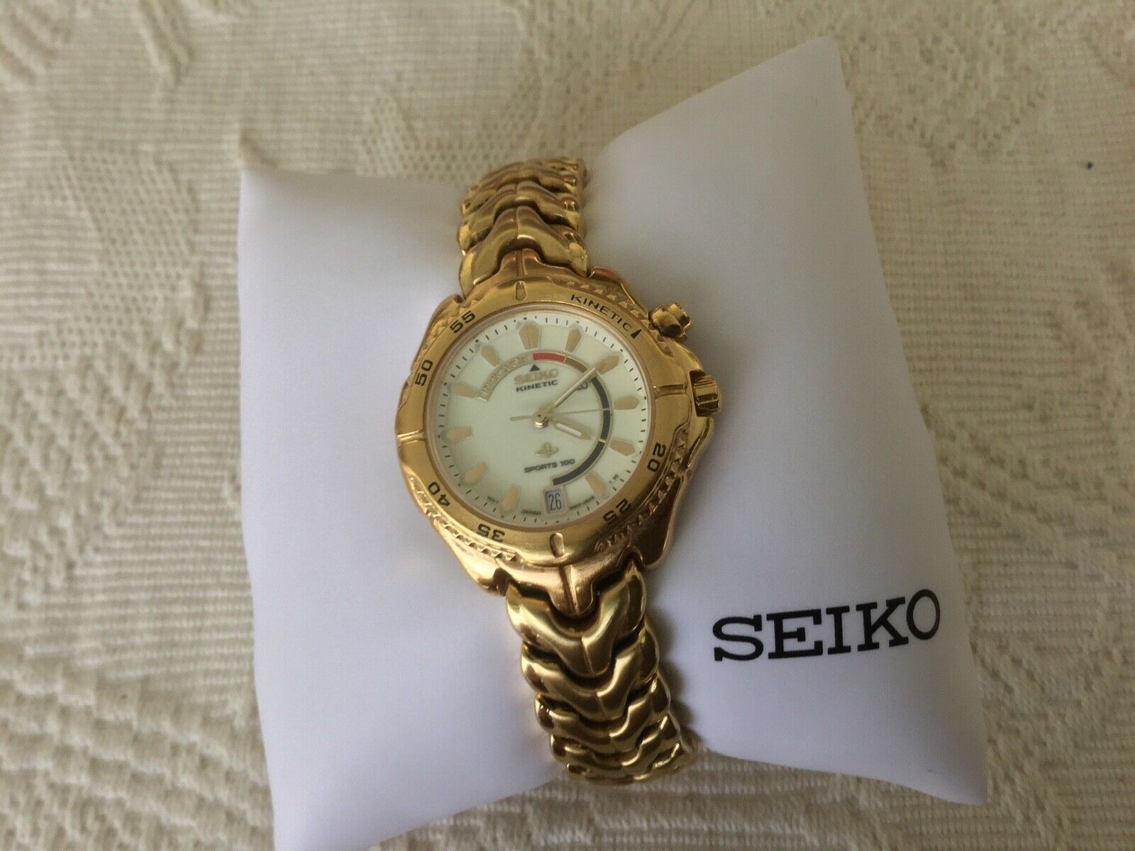 Seiko Kinetic WOMEN S Watch 3M22 0B99 Gold Toned Sports 100