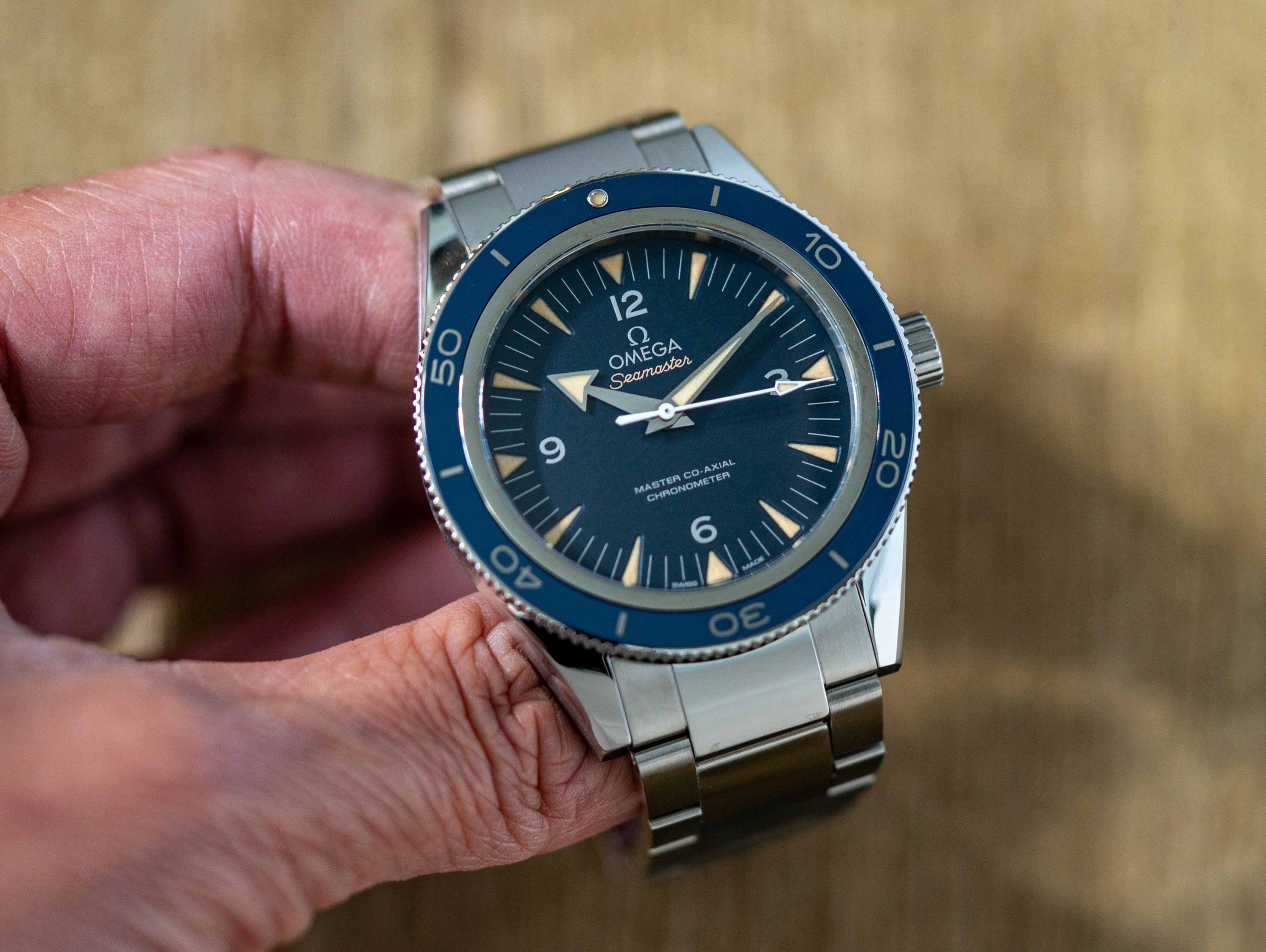 Omega Seamaster 300 233.90.41.21.03.001