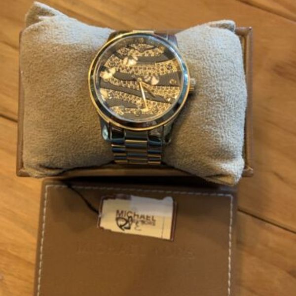 Michael Kors Wrist Watch Gold Tone Bezel Set with Crystals Tiger Pattern MK-5126 s-l1200.jpg main image 2