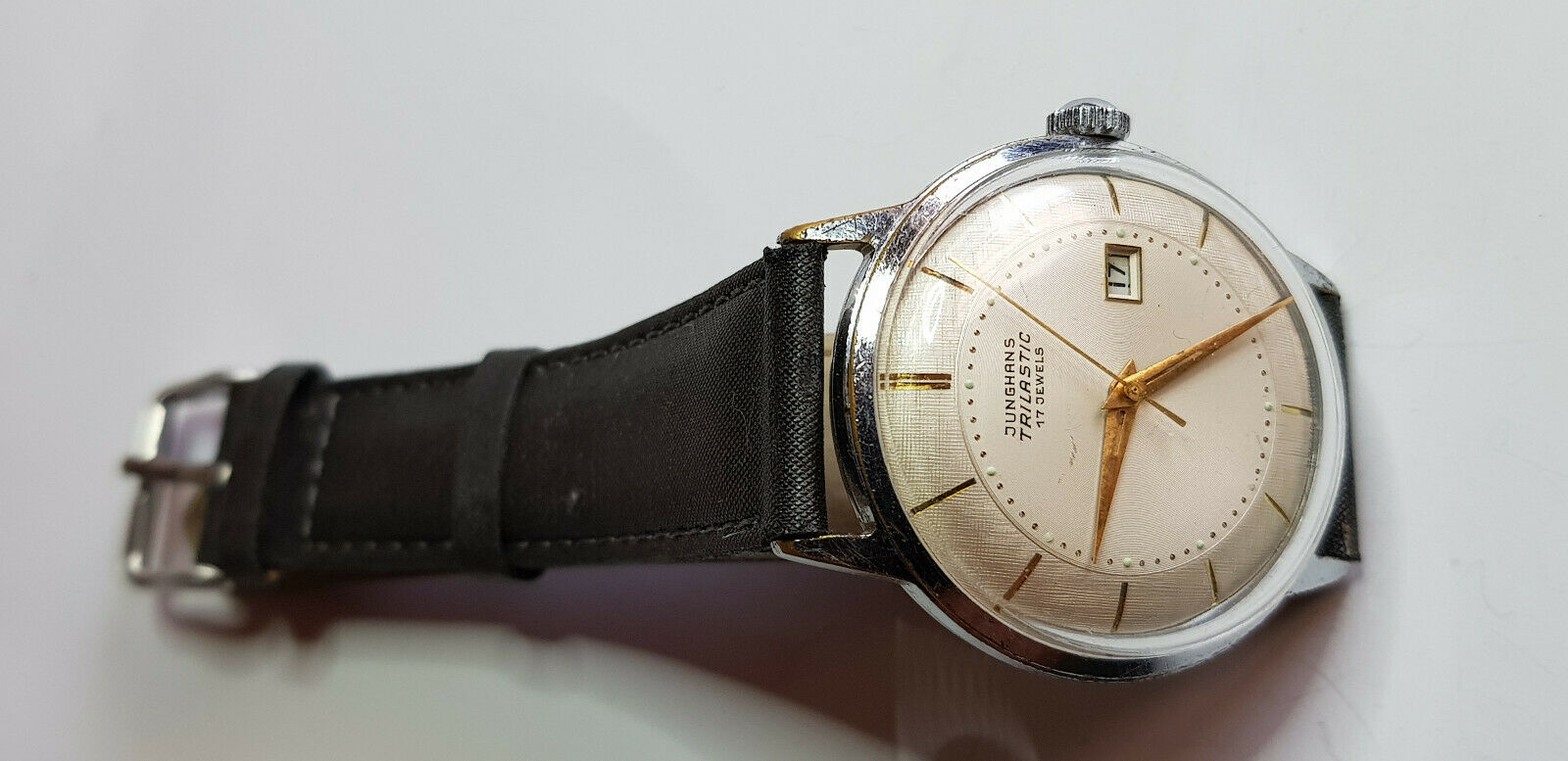 Junghans Trilastic Kaliber 93S1 34mm o.K WatchCharts