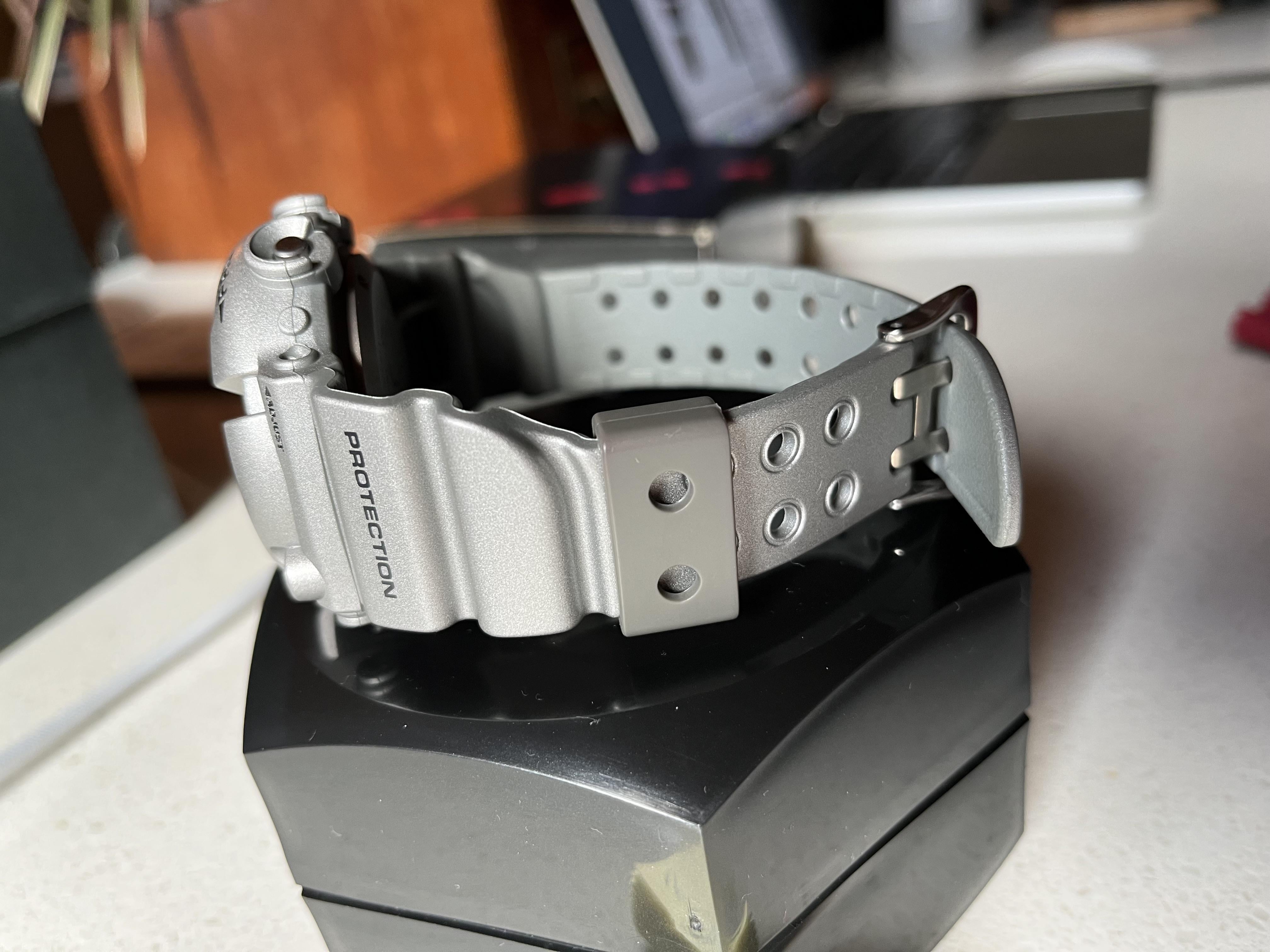 WTS] Casio G-Shock Frogman DW-8201GF-8JF Man in Silver | WatchCharts