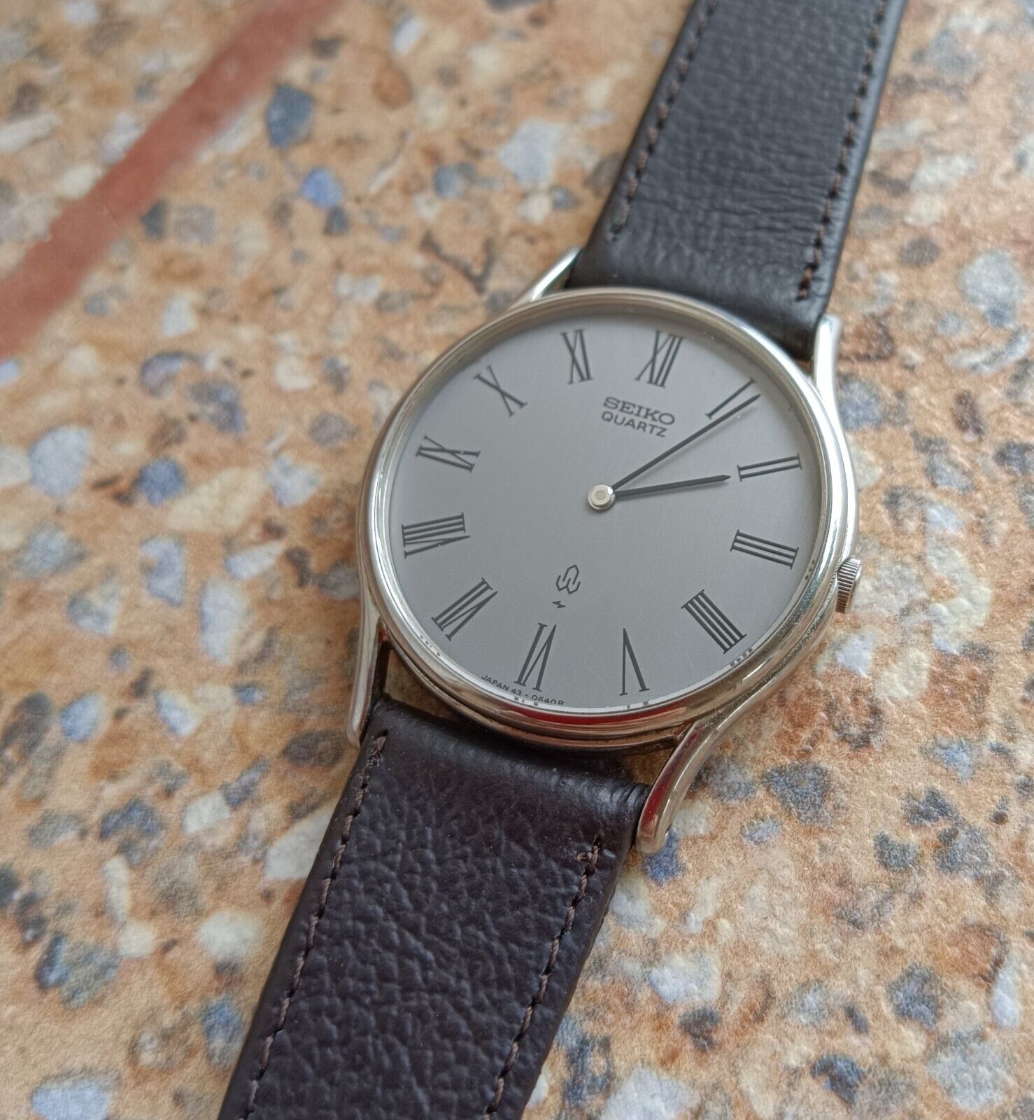 Vintage Seiko Quartz Chariot JDM 43- 0091 September 1977 Dress