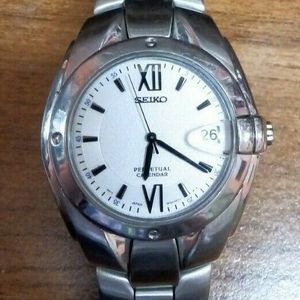 Mens Seiko Perpetual Calendar Watch, new battery, needs programming 8F32-0019  | WatchCharts