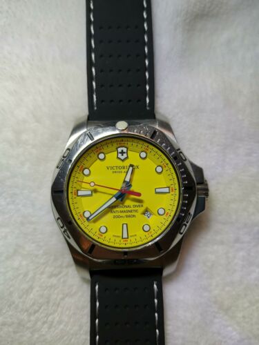 Victorinox hotsell inox yellow