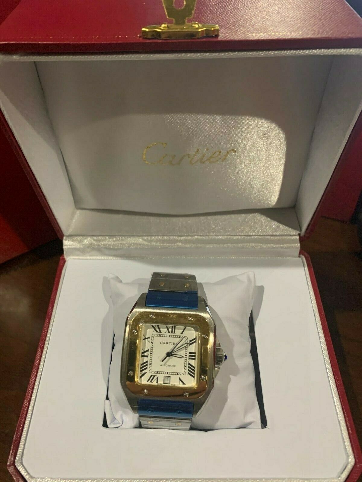 Cartier 時計ボックス DVD付き mqdefault.jpg