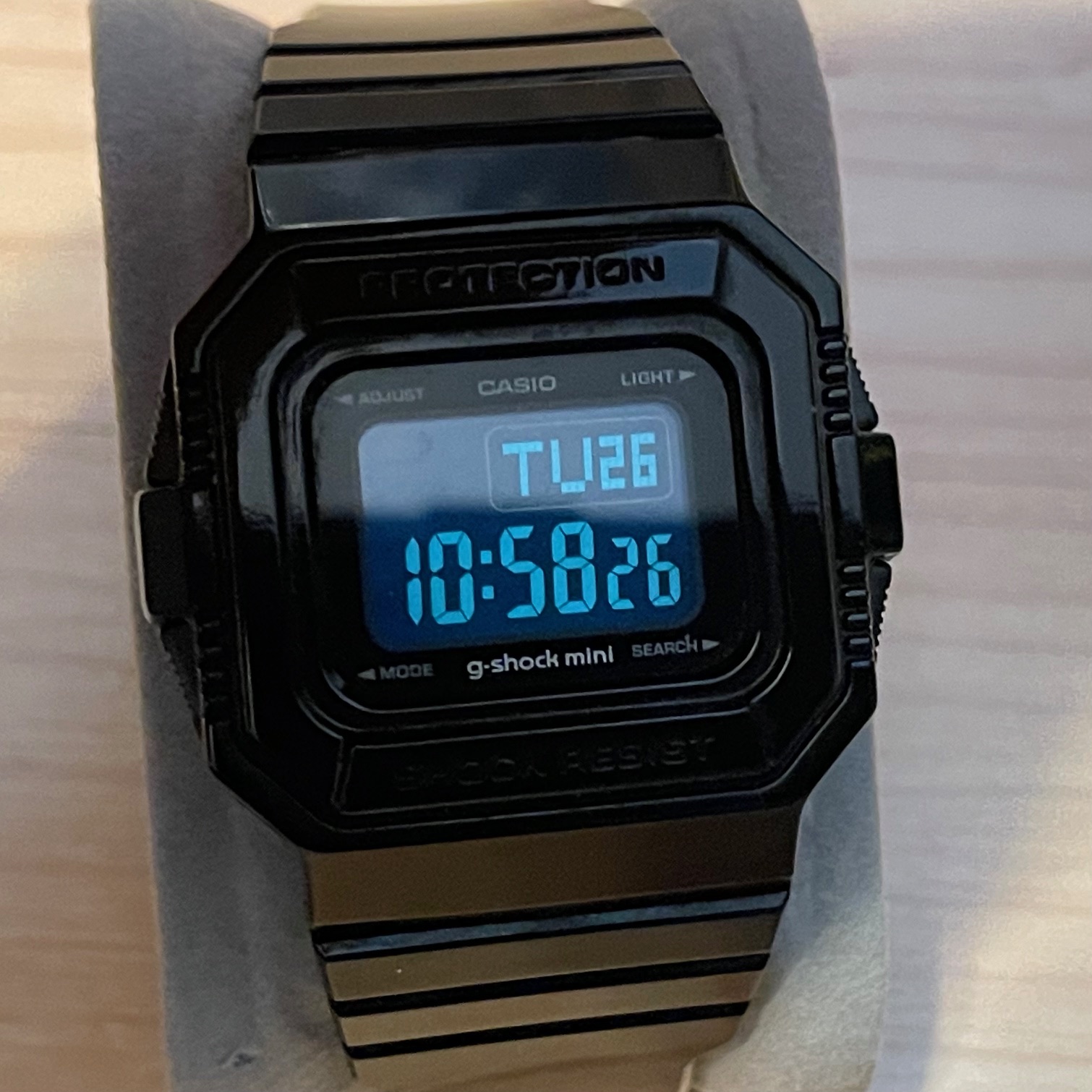 WTS] Casio G-Shock Mini GMN-550-1DJR Black Negative Display Square 