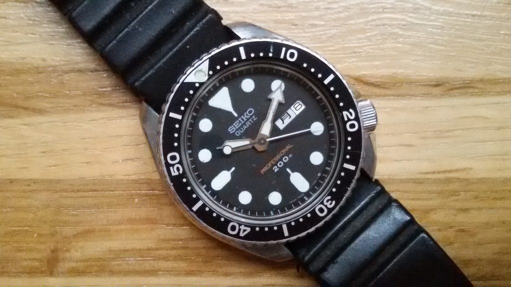 SOLD: Seiko 7548-7010 200m Professional Quartz Diver from November