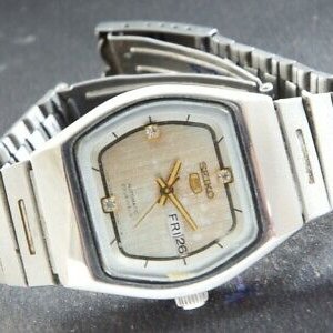 OLD VINTAGE SEIKO 5 AUTOMATIC JAPAN WOMEN'S DAY/DATE WATCH 440-a220435-4 |  WatchCharts