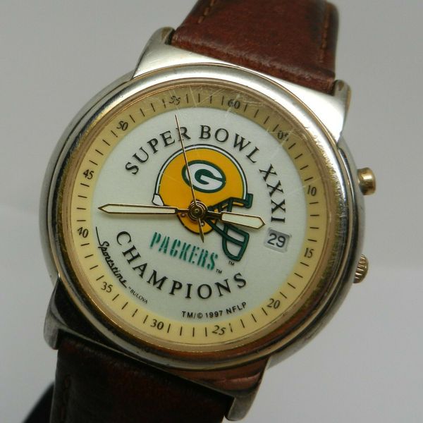 Green Bay Packers Vintage 97 Fossil Watch on Black Band