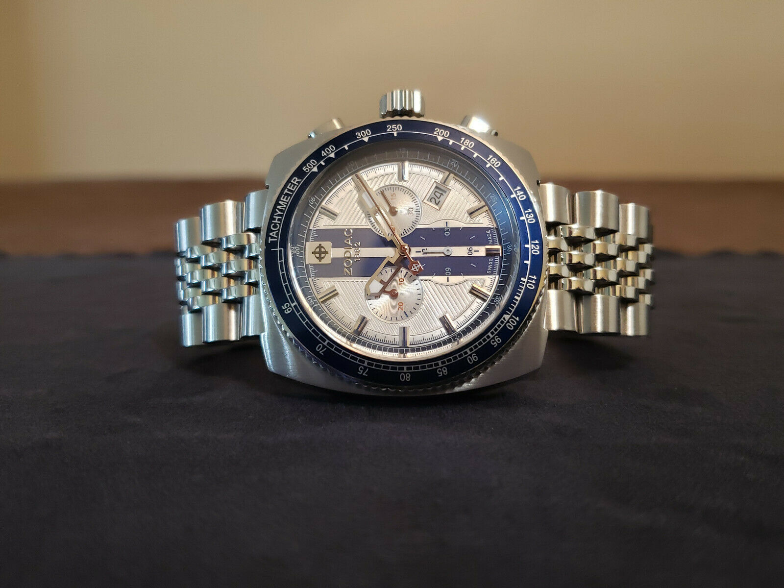 ZODIAC Z02114 Swiss Made Chronograph Quartz Men's Watch WORKS