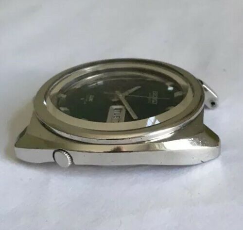 Vintage Seiko 6106-8207 DX Green Dial Used | WatchCharts Marketplace