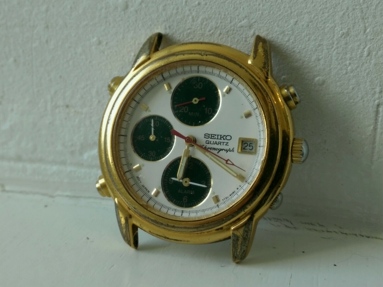 Vintage Seiko 7T32 - 6G10 Quartz Chronograph Mens Watch (Repair / Parts) |  WatchCharts