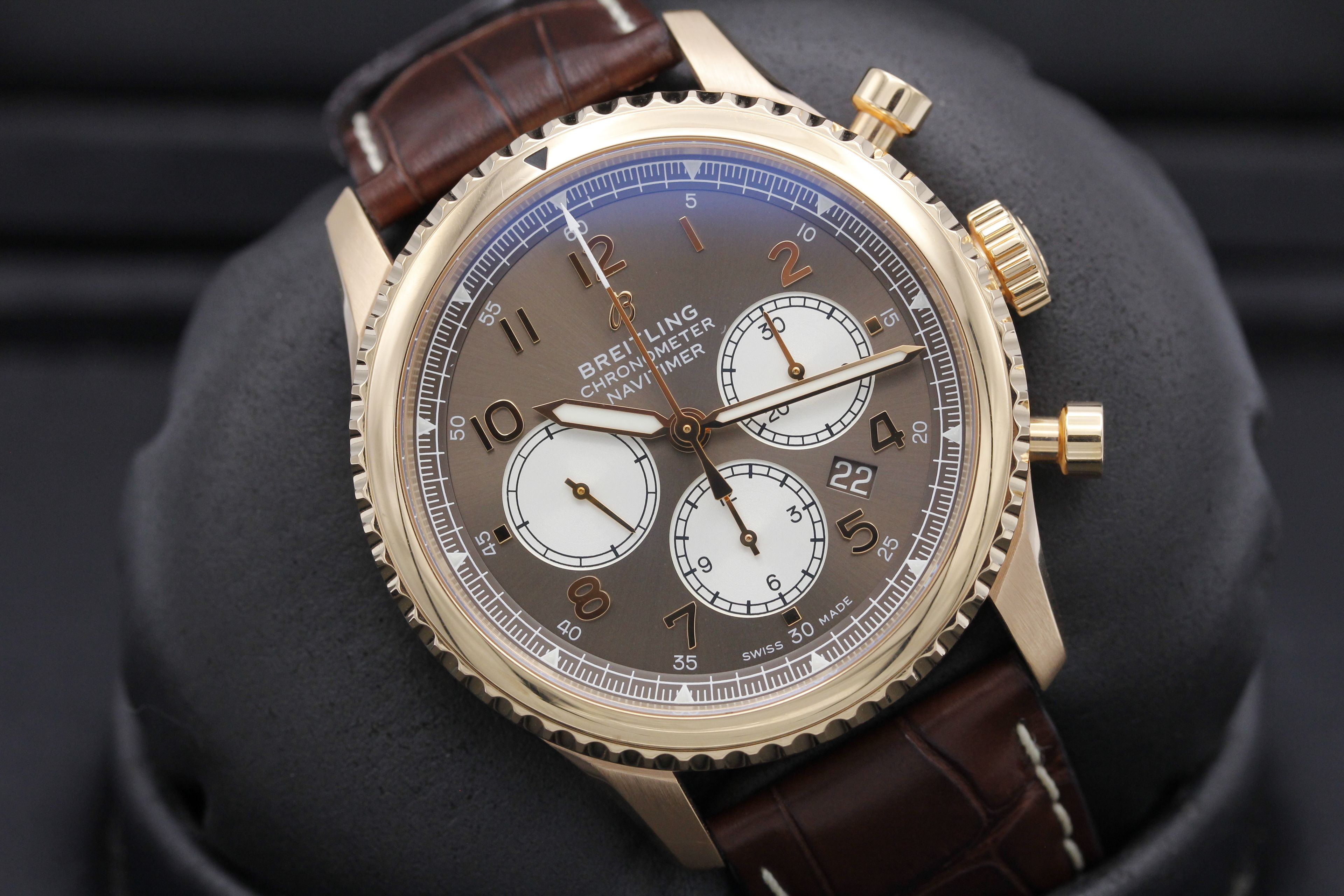 Breitling navitimer sale 8 gold