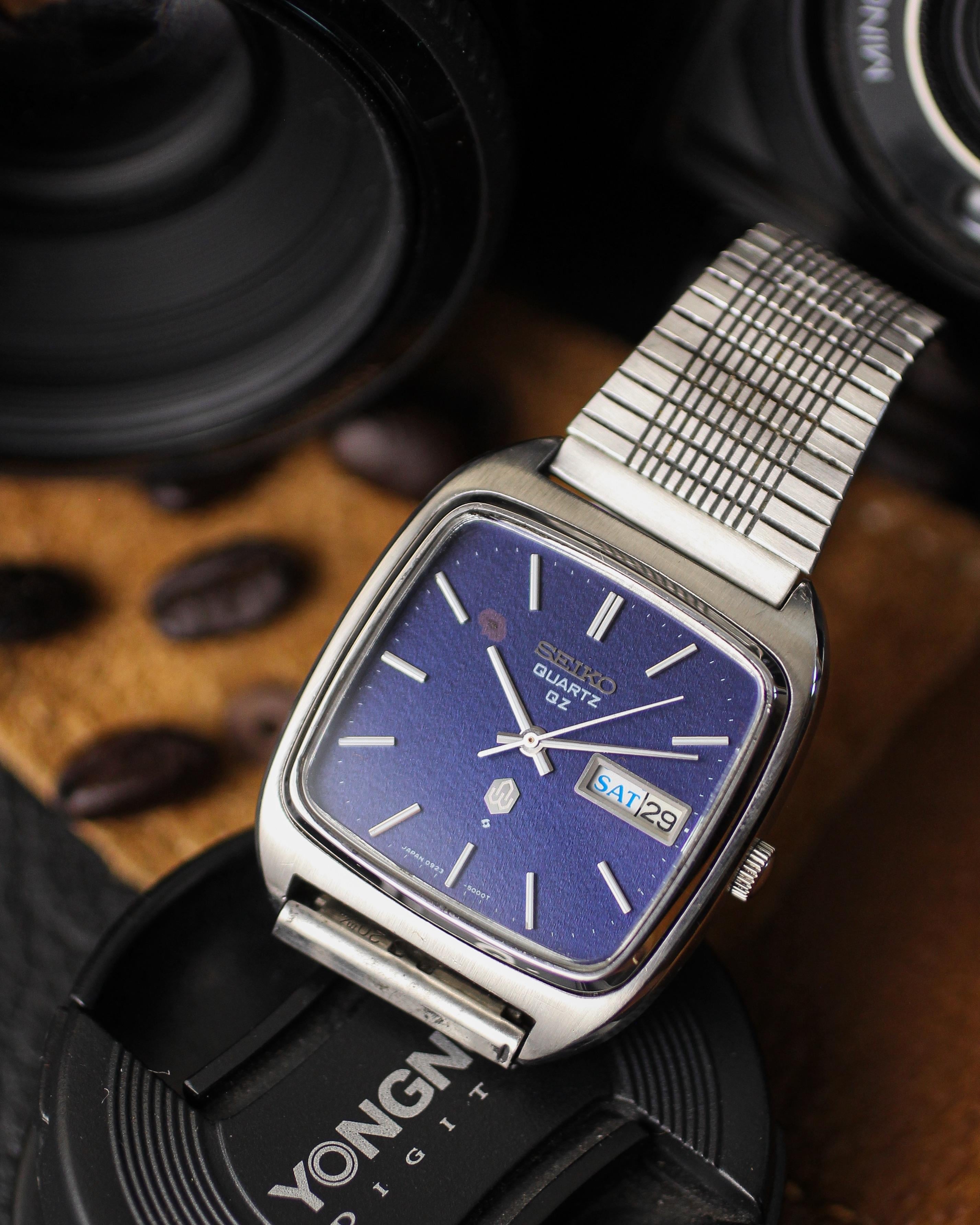 WTS] Rare Seiko QZ quartz Deep Blue textured dial - Square case