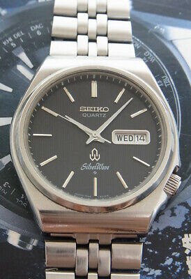 NICE VINTAGE SEIKO SILVER WAVE 7546-802J QUARTZ DIVER JAPAN WATCH